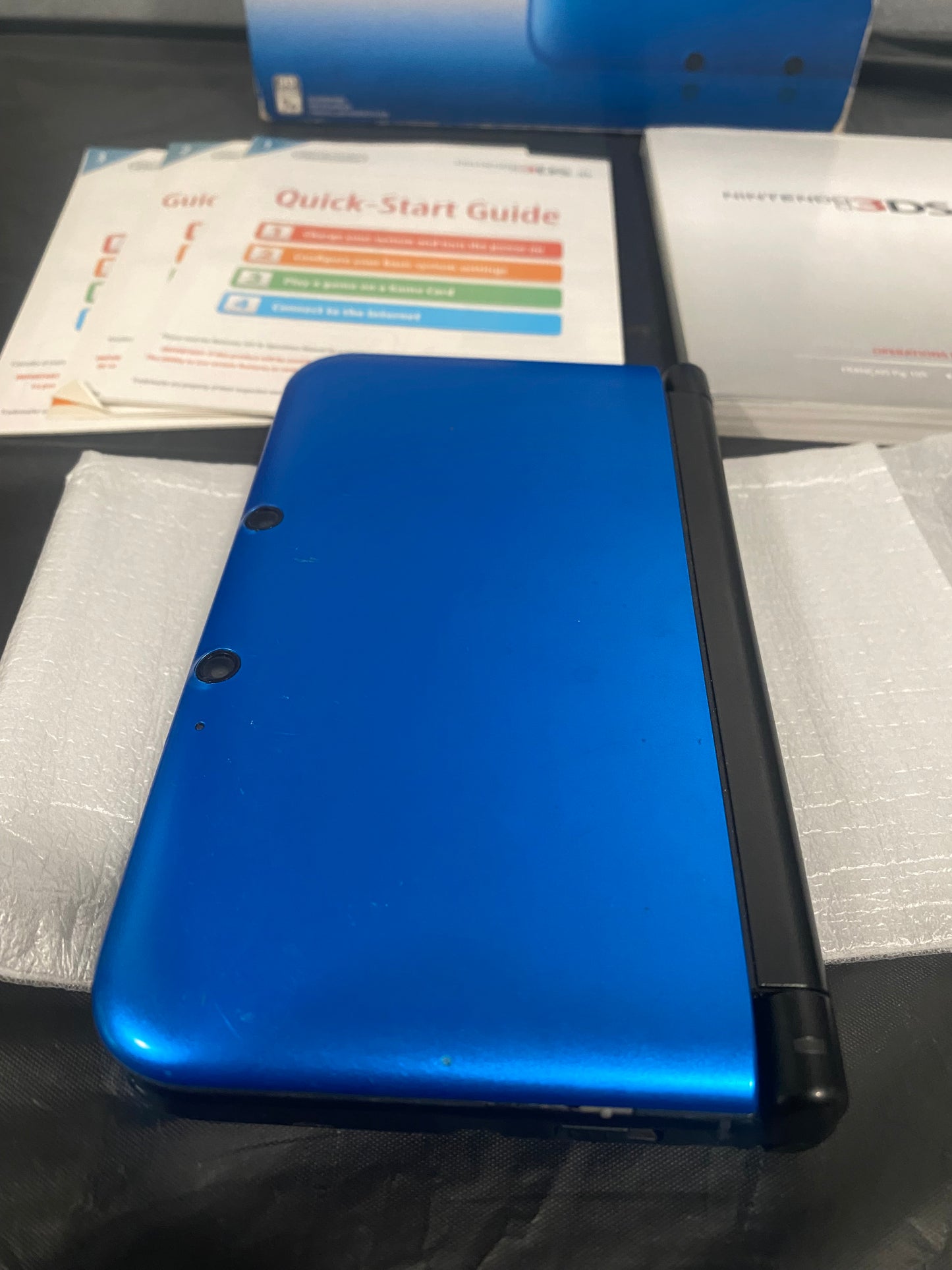 Nintendo 3DS XL Blue + Black (cosmetically flawed)(BOXED)